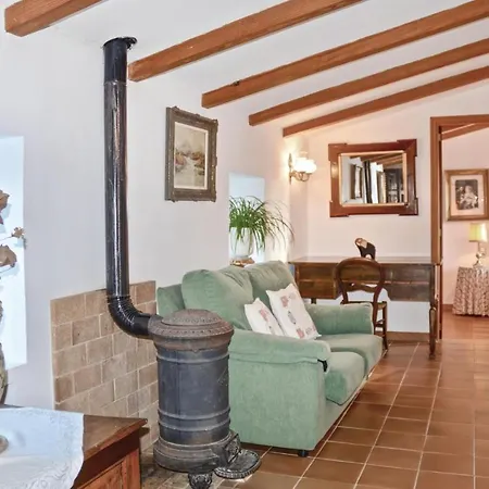 Apartment Pet Friendly In Selva With Kitchen Selva (Mallorca)