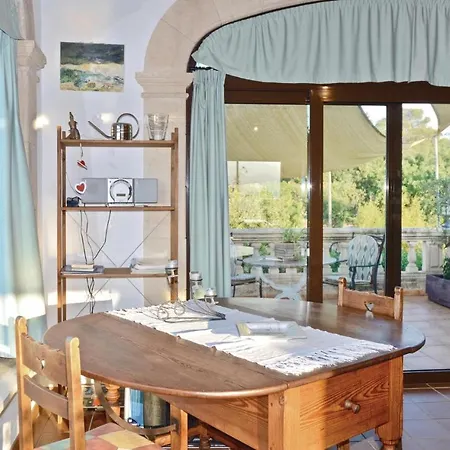 Pet Friendly In Selva With Kitchen * Selva (Mallorca)