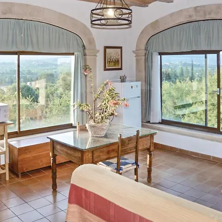Pet Friendly In Selva With Kitchen Apartment Selva (Mallorca)